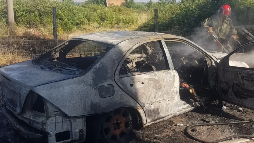 Korçë/ Digjet automjeti, gjendet i pajetë një 66-vjeçar brenda, dyshohet se u vetëdogj ab3a3e7d c870 440f 81cc f78c76caf7c2 sd