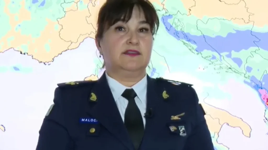 Fundjavë përvëluese me temperatura deri në 41°C, ndryshim i motit në mesjavë me reshje dhe stuhi elida sd
