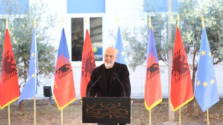 Rama: “Nuk e kam harruar Martin Canin”, Smart City: Do të mundësojë që parandalimi të ngrihet në një nivel tjetër images 23