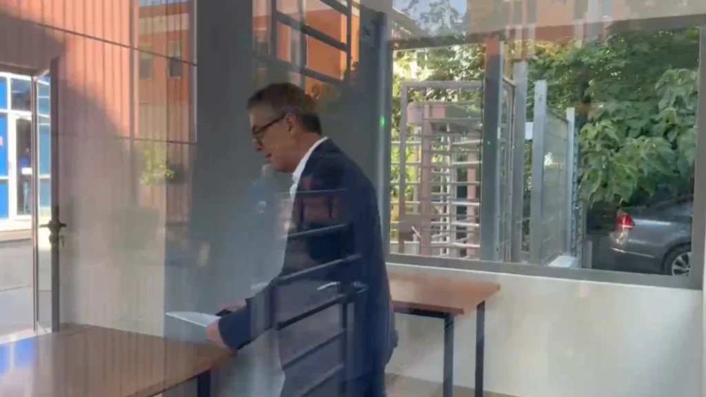 Dosja “Partizani” Dëshmon në GJKKO, si ish-ministri i Mbrojtjes Gazmend Oketa/zbardhen diskutimet në sallë inink sd