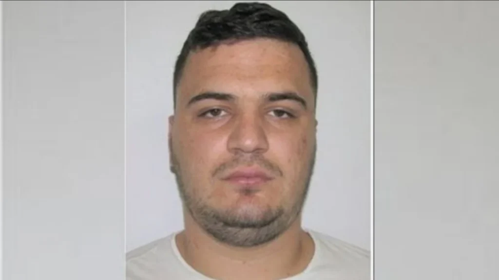 Kontrolle në burgun e Drenovës, i gjendet sërish telefon Laert Haxhiut laert sd