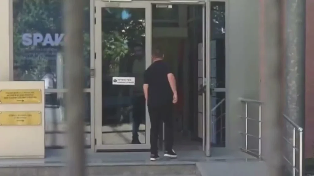 I akuzuar për shkelje në procedurat e prokurimit publik, shtyhet seanca paraprake për Erjon Isain dhe 15 të pandehurve maxresdefault 1 800x450 sd