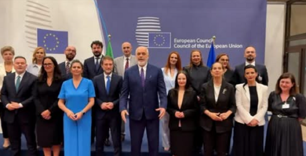 Shqipëria mbyll 3 kapitujt e parë me BE, Rama ironizon nga Brukseli: Po si thanë, nuk ka më negociata? rama 3