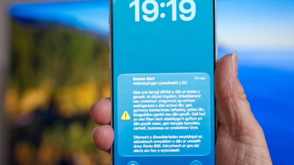 Alarm emergjence në telefonat e miliona britanikëve, rrezik i lartë nga zjarret në Angli dhe Uells 5346 sd