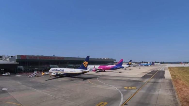 Rama publikon shifrat e hyrje-daljeve nga Aeroporti i Rinasit: Rreth 1.7 milionë pasagjerë gjatë muajit gusht, data 17 ishte rekord Rinas