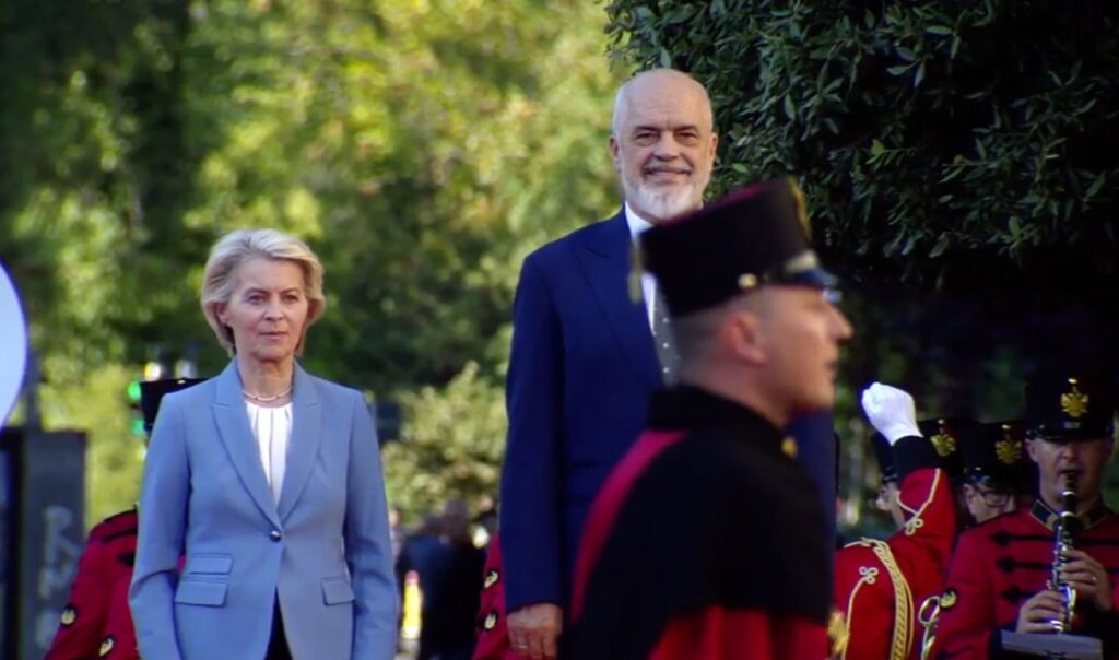 Arresti i Hysenit/ Rama: Ajo që iu bë SHISH-it, e paparë në historinë e botës, SPAK të bëjë punë e vet! Von der Leyen në Tiranë: Tregues që drejtësia po funksionon 001