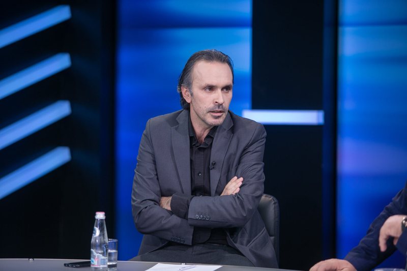 Berisha shkon në Amerikë? Ergys Mërtiri: Edhe në Hënën të vejë, s’vjen më në pushtet 800 0 abb3036f39928feeb000017bce3e6146