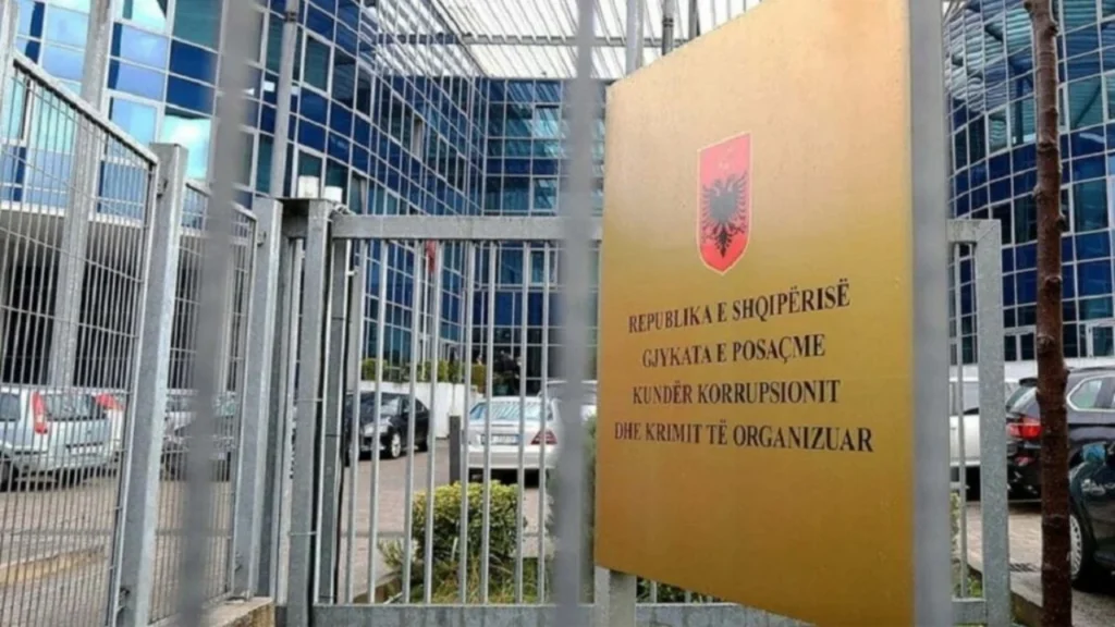 Dosja “Partizani”/ Shtyhet seanca për Berishën në GJKKO, avokatët bojkotojnë procesin GJKKO 1 sd