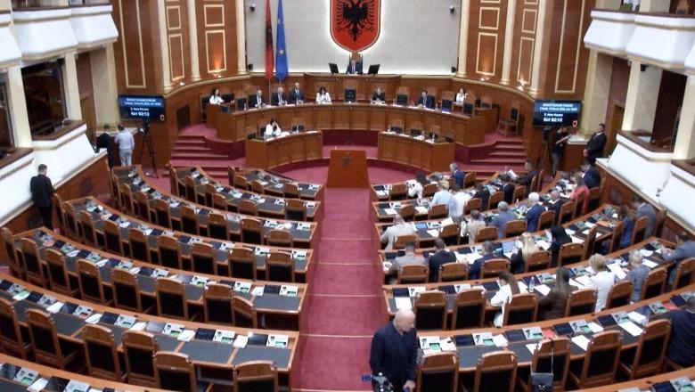 Kuvendi të enjten në seancë plenare, intepelanca me 5 ministra! Shqyrtohet edhe drafti i PS për pagat e magjistratëve Kuvendi 3