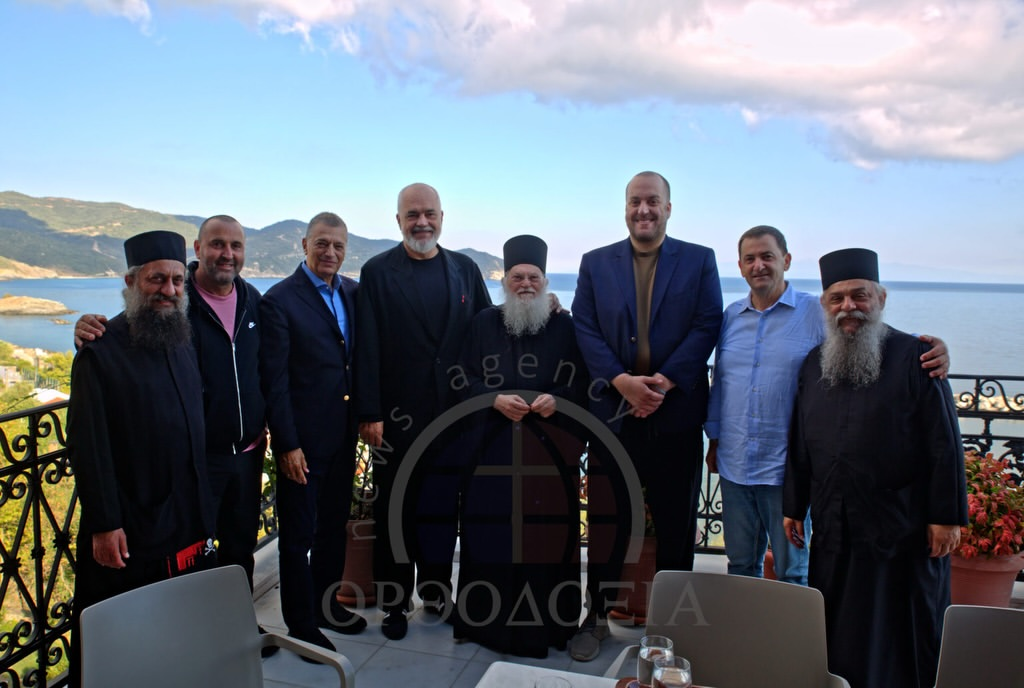 Rama vizitë në Malin Athos, kalon natën në një nga manastiret më të njohura ortodokse greke (Foto) 2 image 15