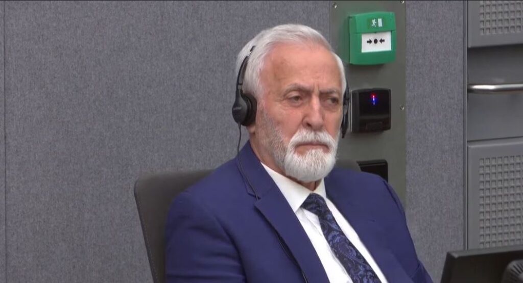 “Me kokën lart, babë. Gjithmonë”, djali i Jakup Krasniqit me mesazh prekës një ditë pas verdiktit krasniqi