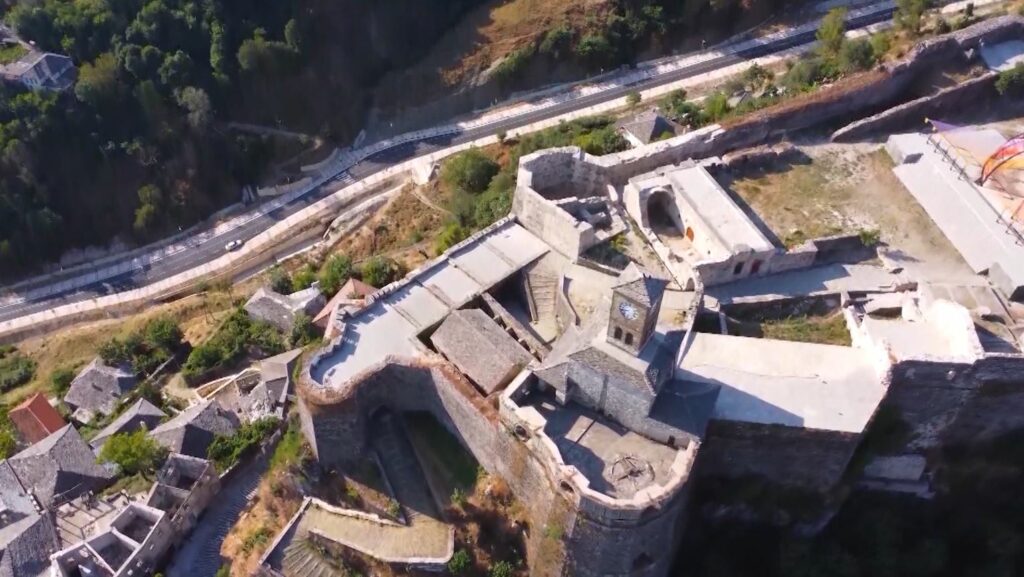 Revista franceze: Shqipëria destinacion turistik për 2027-ën revista franceze 1024x577 1