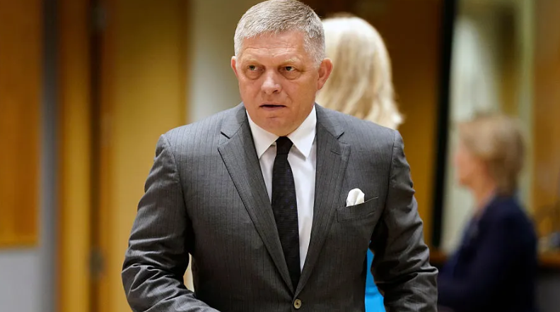 Sllovakia “sulmon” BE, kryeministri Fico: Disa liderë perëndimorë duan patjetër luftë me Rusinë robert fico