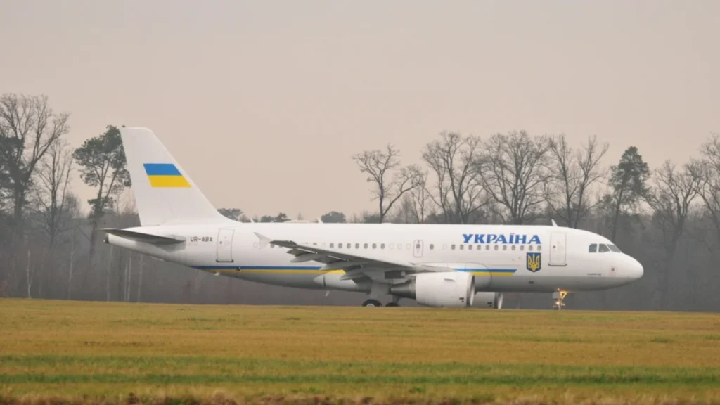Dronët rusë u shfaqën pranë avionit të Zelenskyt në Moldavi, presidenti ukrainas: Mendoj se e dinin që isha atje ukraine airplane sd