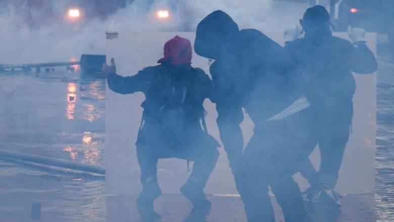 Sa vlen një polic dhe sa vlen një huligan? 2