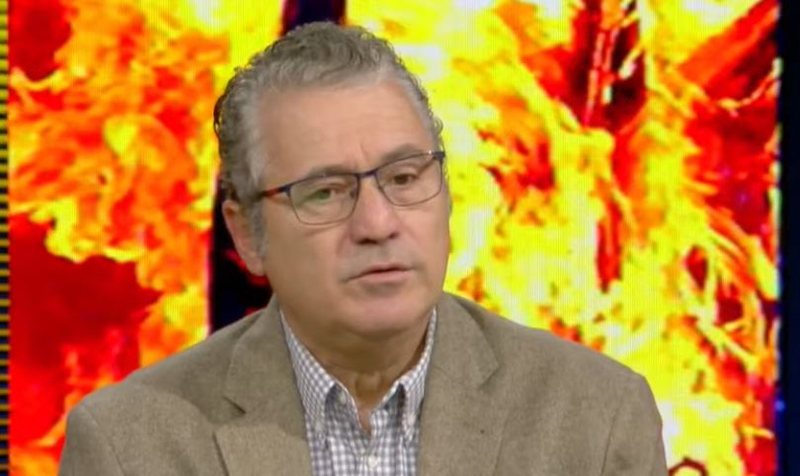 “Ndryshe nga Serbia, protesta këtu tallava”/ Minxhozi: Askush nuk identifikohet dhe të thotë çfarë kërkesash ka 800 0 4005c20ce7835f17303d4cc5fcfff1e1212