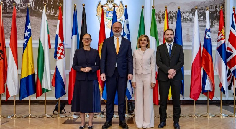 Ibrahimaj në Ministerialin Ekonomik: Fokusi ynë, integrimi ekonomik rajonal dhe afrimi me tregun europian 800 0 457e59b725f9658fcdb8052c420fd326