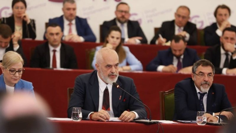 Detajet nga mbledhja e grupit të PS, Rama: Kush nuk voton reformën territoriale le të ikë 800 0 6612d4b99ea2b4c653ff362a3bc29d24