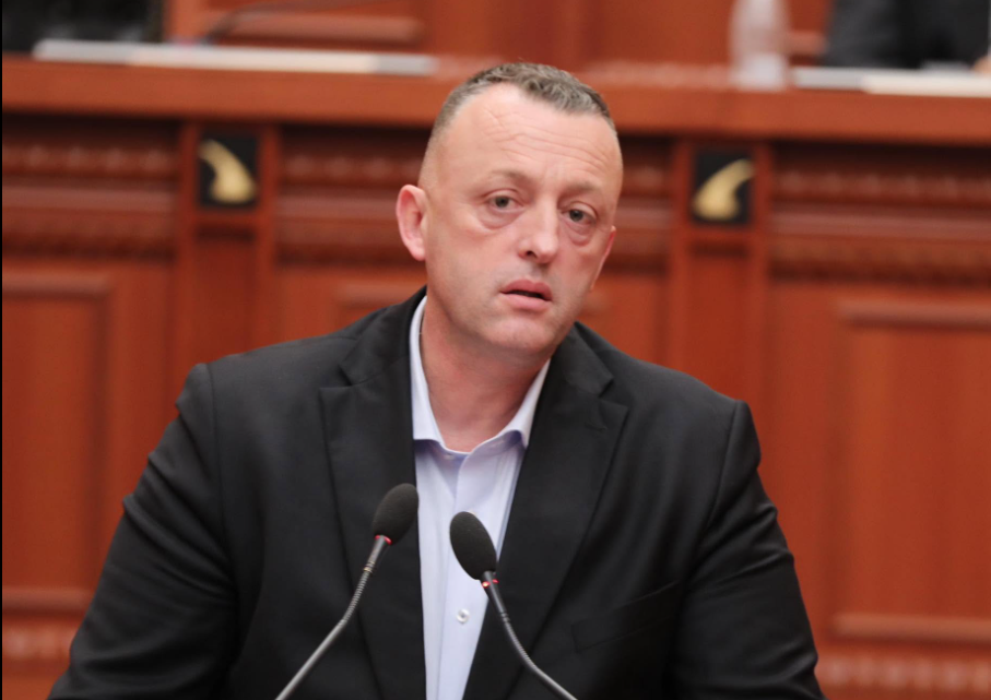 Agron Malaj në Kuvend: Banorët e Klosit, Xibrit dhe Martaneshit kërkojnë zgjidhje për shqetësimet e tyre Malaj