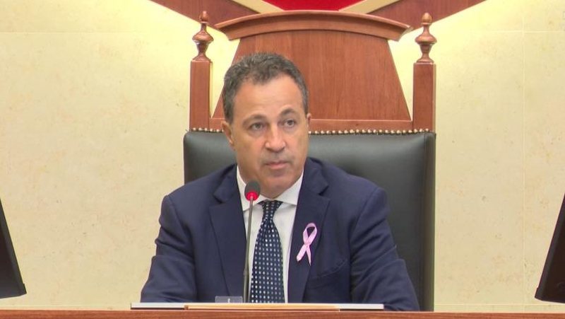 Protestuesit sulmuan Kuvendin, Peleshi: E papranueshme, subjektet politike të distancohen nga dhuna Peleshi