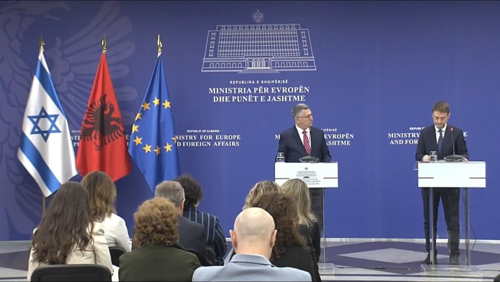 Ministri i Jashtëm izraelit në konferencë me Hoxhën: Izraeli dhe Shqipëria, miqësi më të thellë se diplomacia Screenshot 1 4 1024x578 1