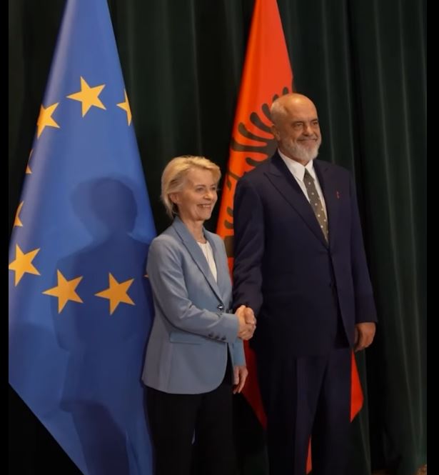 Rama ndan momente nga pritja e Ursula von der Leyen në Kryeministri leyen rama