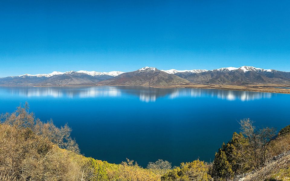 Shqipëria, Greqia dhe Maqedonia e Veriut kërkojnë statusin e UNESCO-s për Liqenin e Prespës prespa 960x600 1