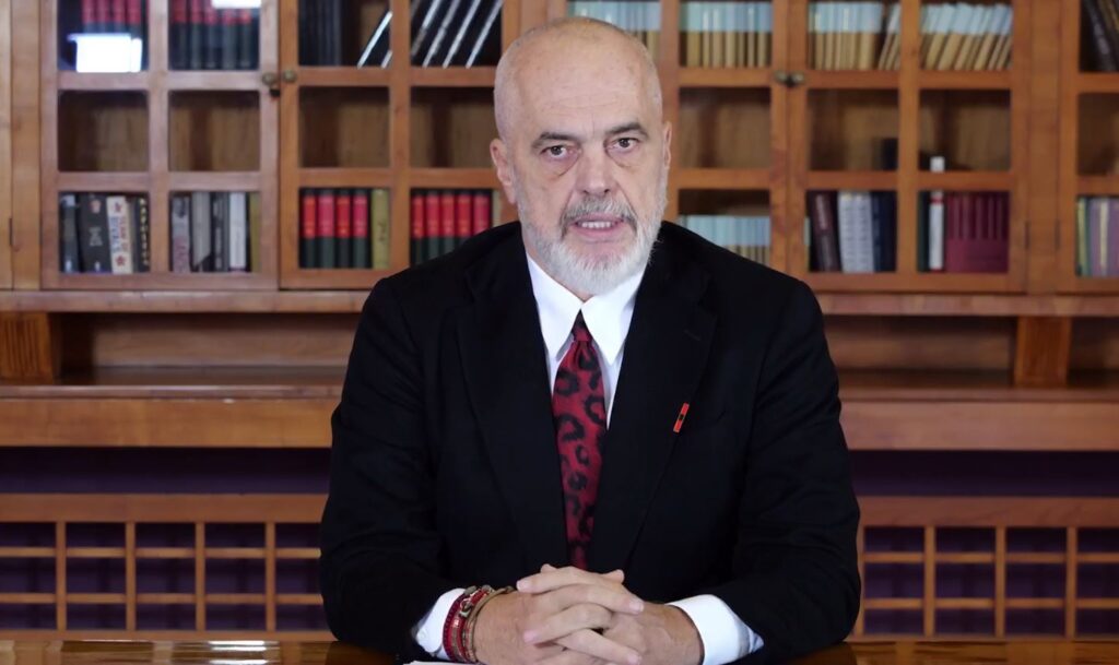 Protestat/ Rama: Ky ‘mish mash’ që ka marrë peng Tiranën, s’ka asnjë lidhje me popullin ram 1 1