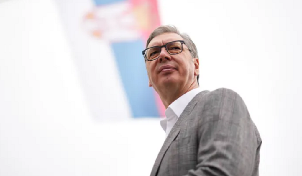 Çfarë e pret Serbinë tani pas rënies së Vuçiçit? vucic